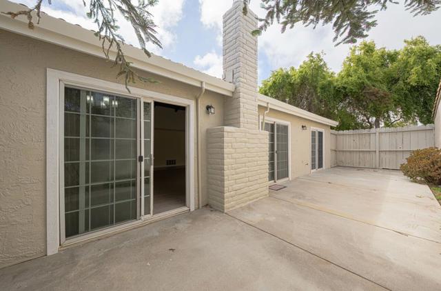 1076 Sherman Drive, Salinas CA: https://media.crmls.org/mediaz/9970cd0b-afdf-4295-9488-9a8c18b34b38.jpg