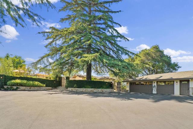 15651 Kennedy Road, Los Gatos CA: https://media.crmls.org/mediaz/99716cd8-0b96-4bb4-9f0a-932fde17263c.jpg