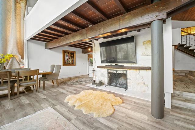 81 E Garzas Road, Carmel Valley CA: https://media.crmls.org/mediaz/99717ca1-c3e4-41fd-9159-e2b1629e8740.jpg