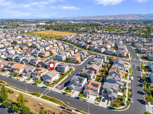 39806 Tomcod Street, Newark CA: https://media.crmls.org/mediaz/9972fd89-2173-4bdb-a808-a392e8dfd2c4.jpg