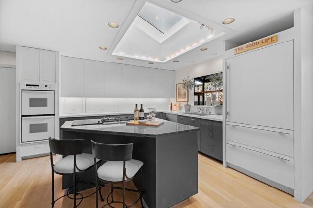 2606 Martinez Drive, Burlingame CA: https://media.crmls.org/mediaz/9973abc0-9bf0-4a97-8c21-04fccb8949f9.jpg