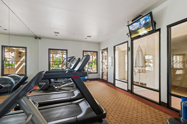 80884 Calle Azul, La Quinta CA: https://media.crmls.org/mediaz/9973cdc7-80a6-4cc1-b562-eb000f186942.jpg