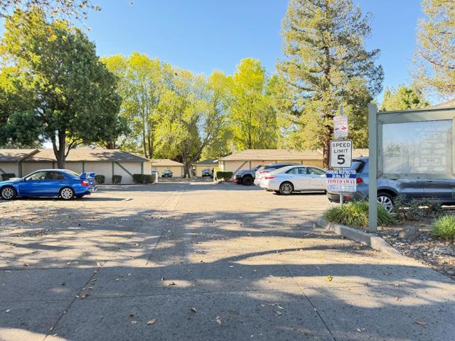 2701 Lone Bluff Way, San Jose CA: https://media.crmls.org/mediaz/9973ef50-e362-4eff-a6c8-4710c969358d.jpg