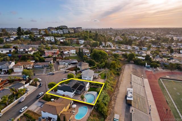 4058 Apore Street, La Mesa CA: https://media.crmls.org/mediaz/99747f0b-315f-4919-b3b6-d42e30d33b05.jpg