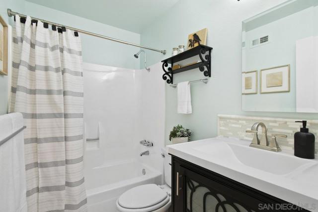 10240 Princess Marcie Dr, Santee CA: https://media.crmls.org/mediaz/9976513f-7dde-4930-a5b8-c7904782fbc3.jpg