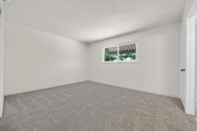677 Wall St, Livermore CA: https://media.crmls.org/mediaz/99781dd4-26db-48da-960b-cefb185413a7.jpg
