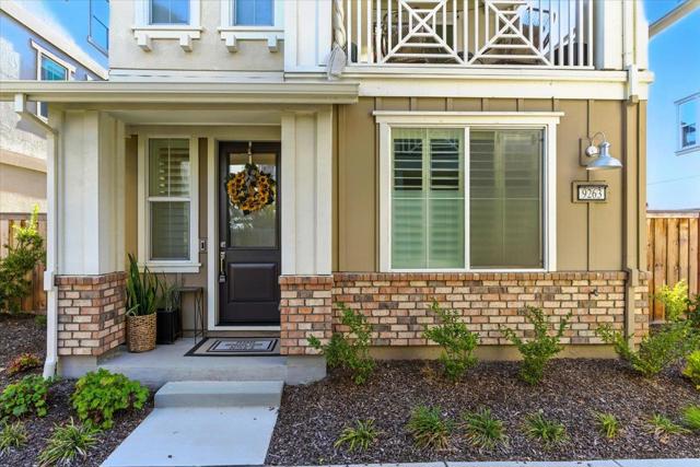 9263 Vista Cove Way, Newark CA: https://media.crmls.org/mediaz/997a66de-a8df-4d6d-8ac4-ac16fcc98a98.jpg