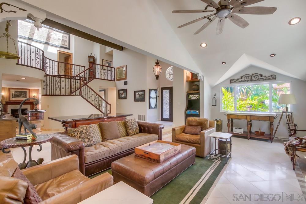 MLS #250032414SD img 6