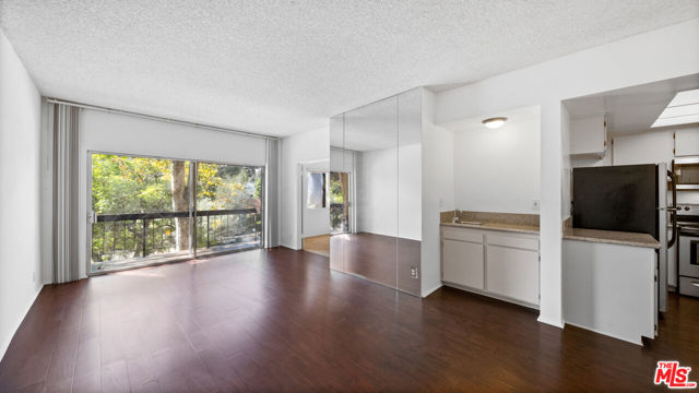 Image 3 for 440 Veteran Ave #302, Los Angeles, CA 90024