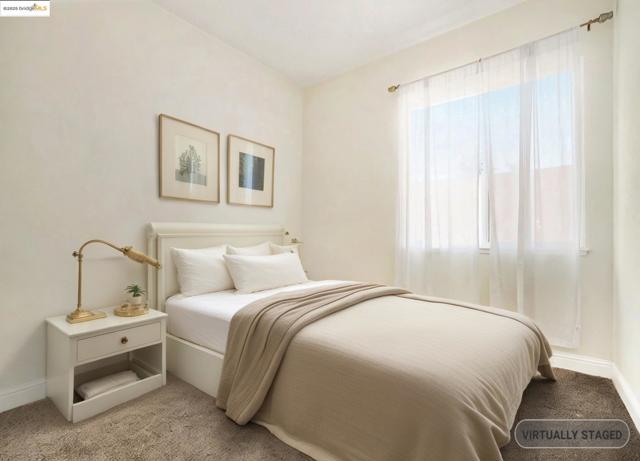 1839 Elizabeth Way, Brentwood CA: https://media.crmls.org/mediaz/997bc98c-06c4-46fe-af5e-80f0a3003db3.jpg