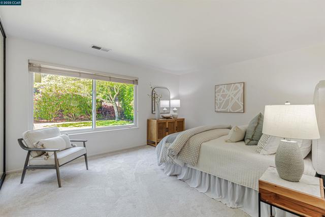 4924 Rocky Rd, Richmond CA: https://media.crmls.org/mediaz/997c5911-ccf7-40c3-9eb7-bd5a46c1918b.jpg