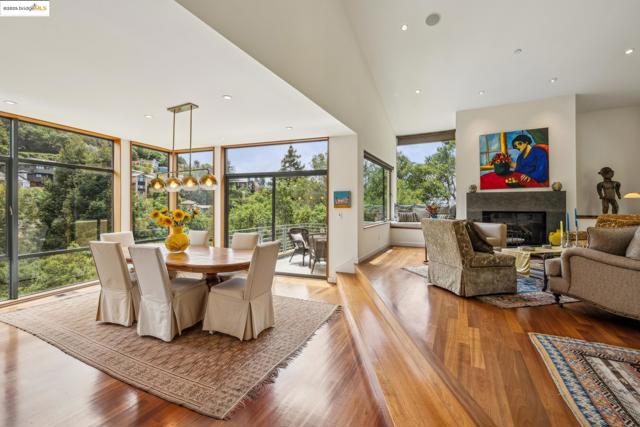 1015 Grand View Dr, Berkeley CA: https://media.crmls.org/mediaz/997c73d6-da54-4741-8cbe-9e62dae8c785.jpg