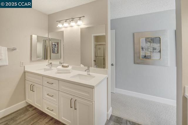 3288 Terra Granada Dr, Walnut Creek CA: https://media.crmls.org/mediaz/997e2178-9a29-4515-adac-ad0c233f7e9a.jpg