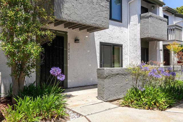 8746 Villa La Jolla Drive, La Jolla CA: https://media.crmls.org/mediaz/997e39b7-0551-4bb4-ace3-9732c1bde155.jpg