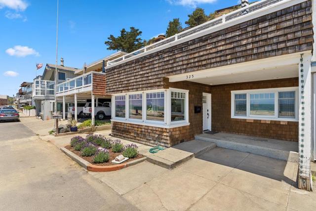 325 Beach Drive, Aptos CA: https://media.crmls.org/mediaz/997ef041-ed1d-408d-9b47-06ec29da6993.jpg