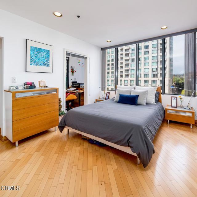 Detail Gallery Image 7 of 33 For 10724 Wilshire Bld #607,  Los Angeles,  CA 90024 - 3 Beds | 4 Baths