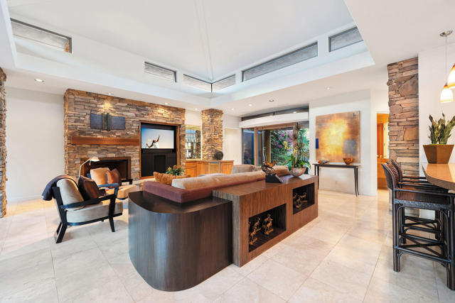 1134 Lake Vista, Palm Desert CA: https://media.crmls.org/mediaz/997f4662-9b56-47ee-9598-b1b6605bd7bc.jpg