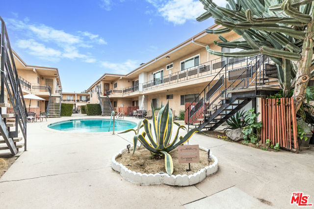 2 Bed Home for Sale in Valley Village, California