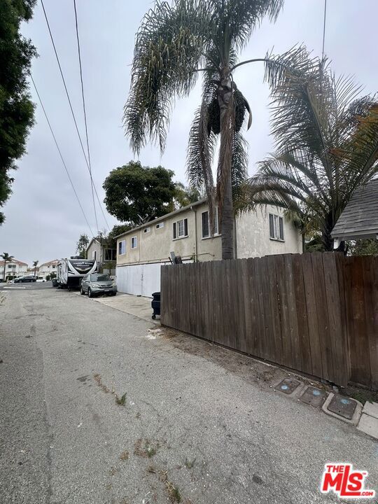 1525 Marcelina Avenue photo 74
