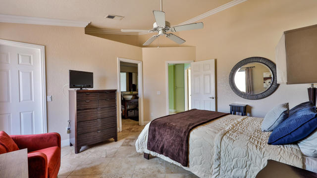 76895 Morocco Road, Palm Desert CA: https://media.crmls.org/mediaz/99808dd3-7da7-42f4-a91a-f355757bf6cf.jpg