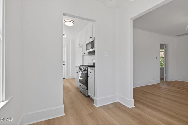 181 197 Klamath Street, Ventura CA: https://media.crmls.org/mediaz/998112c9-0f35-4aec-a953-d3e6bf96d621.jpg