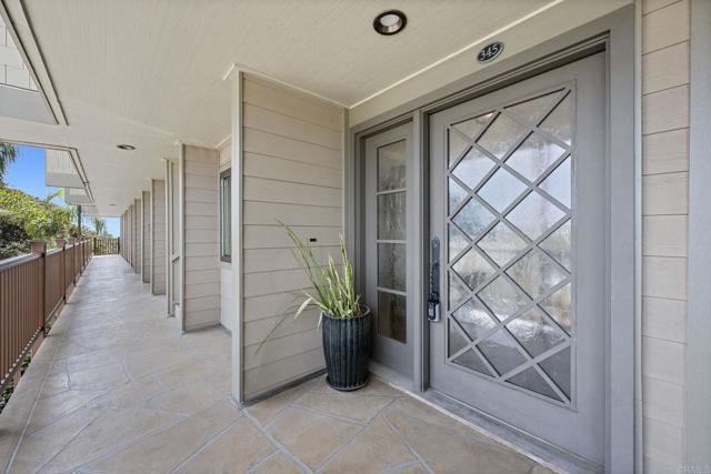 Detail Gallery Image 7 of 51 For 345 W I St, Encinitas,  CA 92024 - 2 Beds | 2/1 Baths