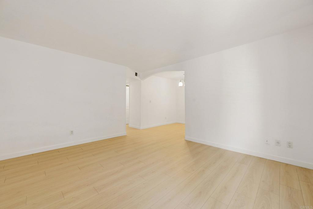 4465 Home Ave East - photo 11