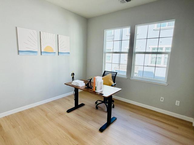 562 Montego Terrace, Sunnyvale CA: https://media.crmls.org/mediaz/9981ab7a-023d-4163-8fd0-3b4c1ee17a50.jpg