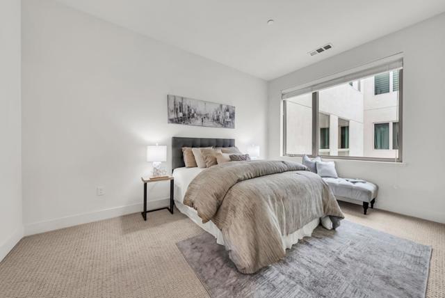 769 Eppleton Lane, Foster City CA: https://media.crmls.org/mediaz/9982bdce-bf75-4eb5-aad1-024c3c511447.jpg