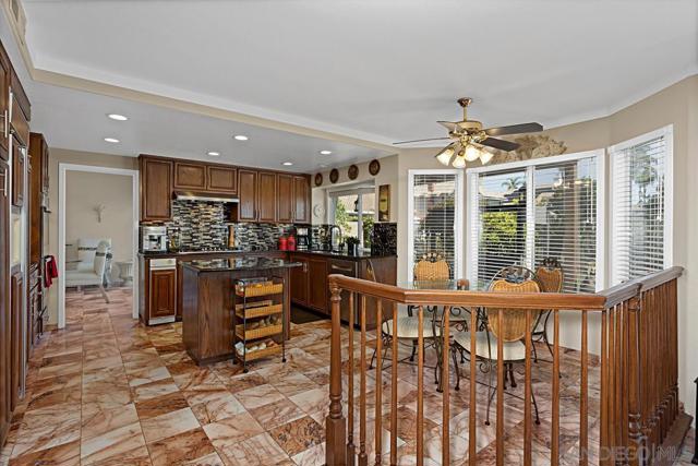 3708 Southridge, Oceanside CA: https://media.crmls.org/mediaz/9982d6ed-e24a-4d76-9dae-34ff9029adef.jpg