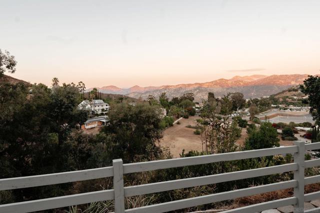 11774 Rocoso Rd, Lakeside CA: https://media.crmls.org/mediaz/99830625-f66a-4672-856e-880a13655a94.jpg
