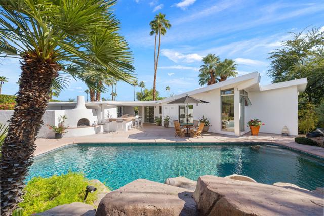 71653 Mirage Road, Rancho Mirage CA: https://media.crmls.org/mediaz/99833b8d-81c3-4ca2-9c0d-18883b092f59.jpg