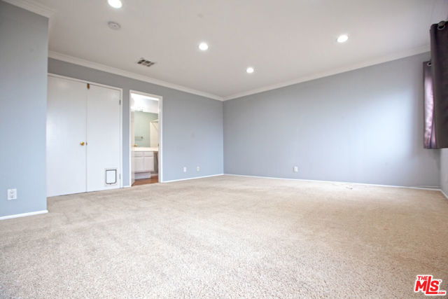 4365 Mclaughlin Avenue, Los Angeles CA: https://media.crmls.org/mediaz/99841d36-b1e8-4d06-ad1d-dba43dba1858.jpg
