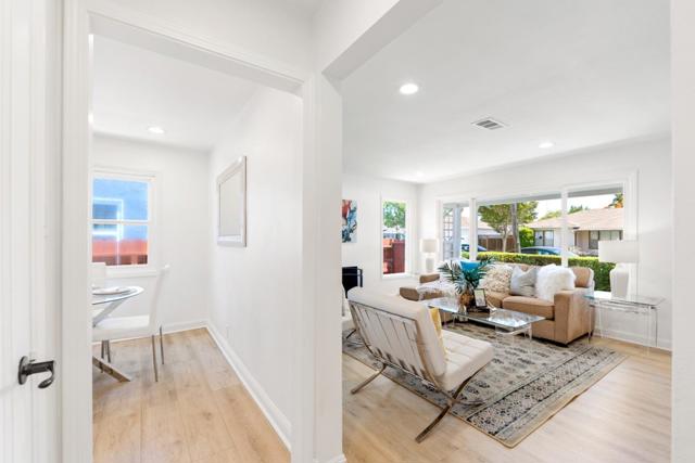 1032 Toyon Drive, Burlingame CA: https://media.crmls.org/mediaz/99847810-8287-4e75-b4e2-1e54031f4551.jpg
