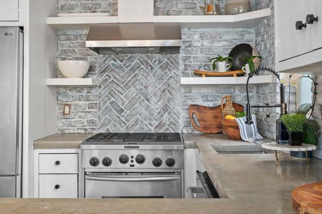 159 W Diana, Encinitas CA: https://media.crmls.org/mediaz/9985fea4-fd7a-4420-b492-a594dbd3e062.jpg