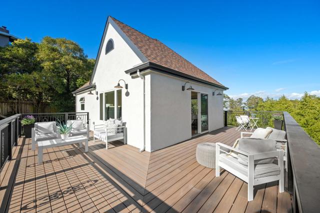 760 Chateau Drive, Hillsborough CA: https://media.crmls.org/mediaz/998683a8-781e-47fe-a60b-a16bec95416f.jpg