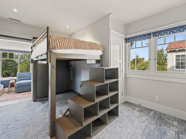 1027 G Ave, Coronado CA: https://media.crmls.org/mediaz/9986e14a-9225-4495-be55-b20ff61b02ee.jpg