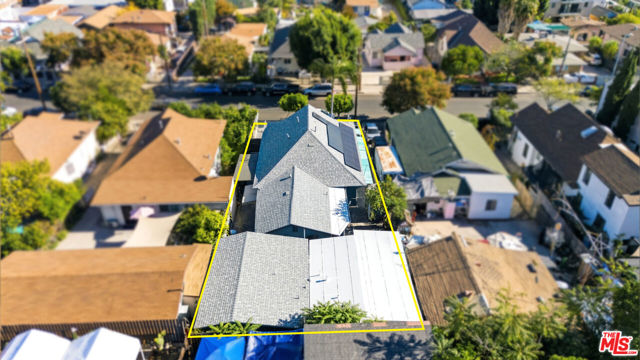 547 N St Louis Street, Los Angeles CA: https://media.crmls.org/mediaz/998714b5-969e-447e-b198-b919d3bbe03a.jpg