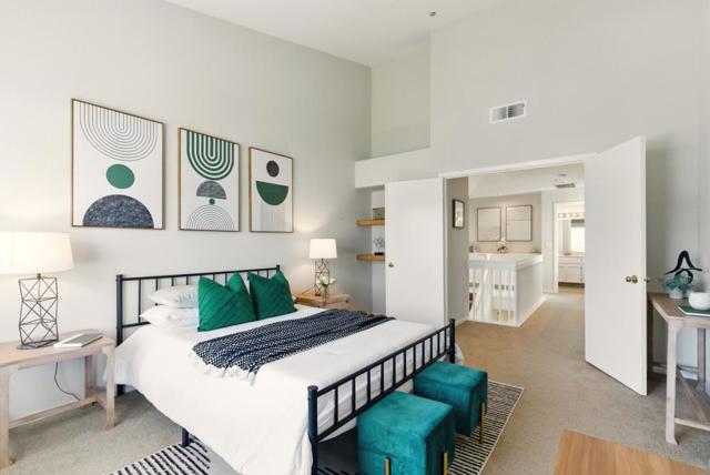 583 Shoal Circle,  CA: https://media.crmls.org/mediaz/998750ae-8737-4b2c-a1a8-8a4362865565.jpg