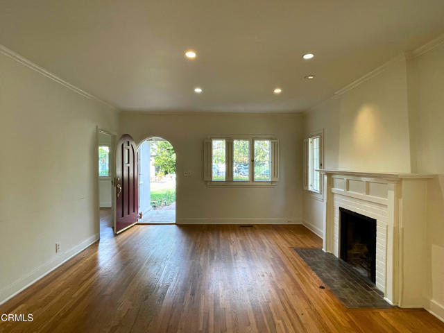 Detail Gallery Image 6 of 24 For 31 Oak Knoll Gardens Dr, Pasadena,  CA 91106 - 2 Beds | 2 Baths