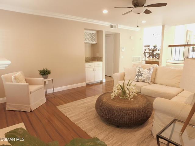 467 Sundance Street, Thousand Oaks CA: https://media.crmls.org/mediaz/9987843b-c73c-48f6-9fc2-3ea8a5ec87db.jpg
