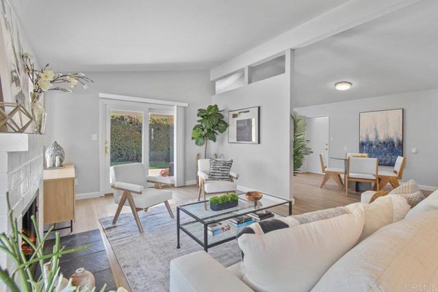 Detail Gallery Image 4 of 34 For 6065 Zora Street, La Mesa,  CA 91942 - 3 Beds | 2 Baths