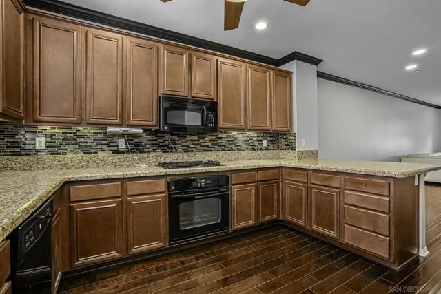 10 Via Montisi, Santee CA: https://media.crmls.org/mediaz/998824c9-e973-42d8-9265-603c535104ff.jpg