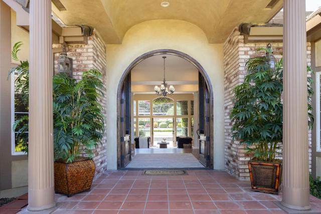 6 Sleepy Hollow Drive, Carmel Valley CA: https://media.crmls.org/mediaz/99888212-05fa-488a-bd42-92e2820c2c4c.jpg