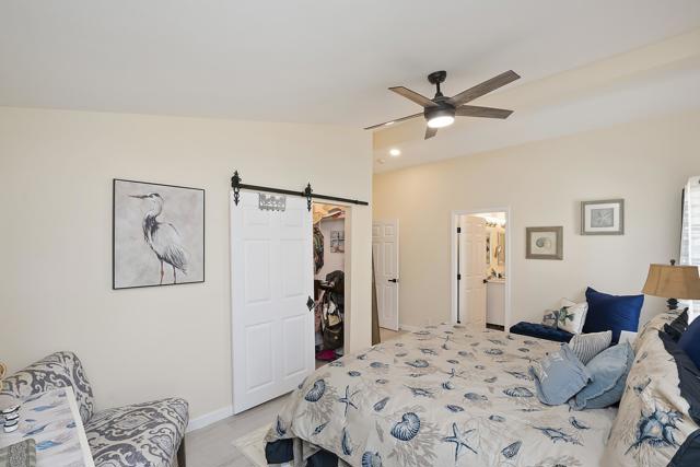 73450 Country Club Drive, Palm Desert CA: https://media.crmls.org/mediaz/9988e202-fe4b-4253-a6e0-f6420ac7d79b.jpg