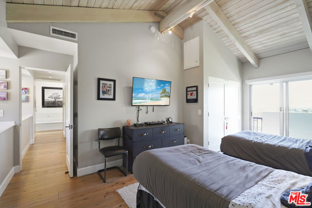 Drew Fenton | 3631 SERRA Road Malibu CA | MLS: 7403357 Drew Fenton | 3631 SERRA Road Malibu CA | MLS: 7403357