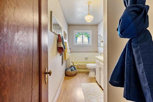 610 San Felipe Road, Gilroy CA: https://media.crmls.org/mediaz/9989c040-cc72-42fb-8c04-14ee2f44a914.jpg