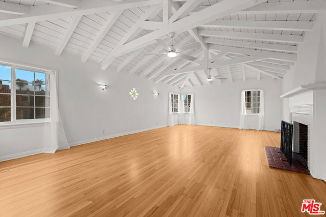 3715 Homeland Drive, View Park CA: https://media.crmls.org/mediaz/998a48f6-c1fc-4b8c-8f90-a3e348f50acf.jpg