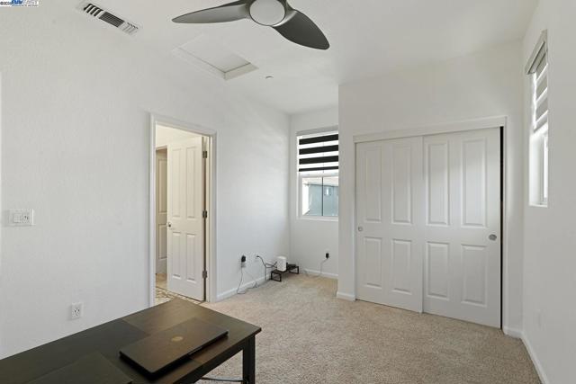 1025 S Fowler Ln, Mountain House CA: https://media.crmls.org/mediaz/998a5cf9-a33c-4a0a-a64a-01967a863f35.jpg