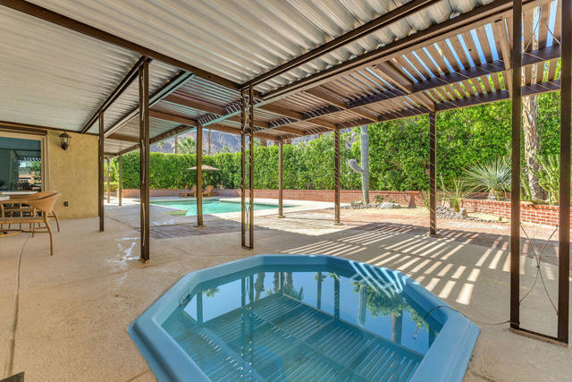 71521 Halgar Road, Rancho Mirage CA: https://media.crmls.org/mediaz/998b2b44-0761-466f-b7ac-75b4f81285f8.jpg